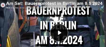 Am Set: Bauernprotest in Berlin am 8.1.2024 APOLUT Veröffentlicht am: 10. Januar 2024 Am Montag, den 8.01.2024, versammelten sich etwa 680 Traktoren, LKW, Autos und tausende Menschen vor dem Brandenburger Tor in Berlin und besetzten die Straße des 17. Juni. Es war die Auftaktveranstaltung zu einer Woche des Protests, die auch im ganzen Land zu Aktionen führte. Unterstützt wurden die Landwirte von den Spediteuren und Gastronomen. Am kommenden Montag, den 15.01.2024, ist die große Abschlusskundgebung in Berlin geplant. Der konkrete Anlass für den Protest war die Erhebung der Kfz-Steuer auf Landmaschinen und der Wegfall der Subvention für den Diesel. Allerdings spürt man, dass der Frust tief sitzt. Die Menschen haben die Schnauze voll. Wir haben einige Stimmen und die Stimmung im eisigen Berlin eingefangen...
